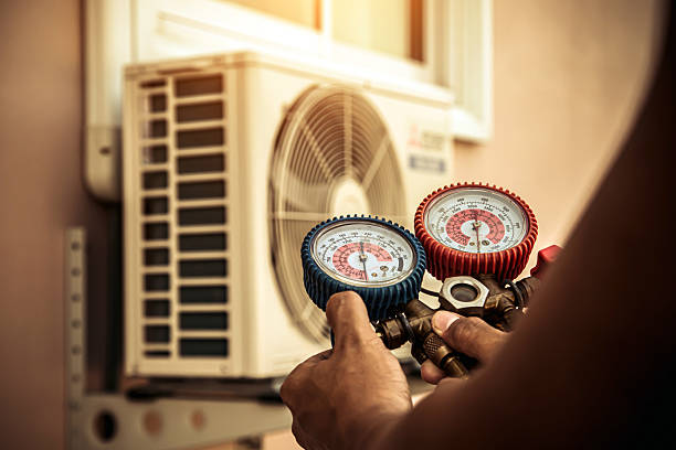 Professional Ductwork Repair technician working in Hope Mills, NC